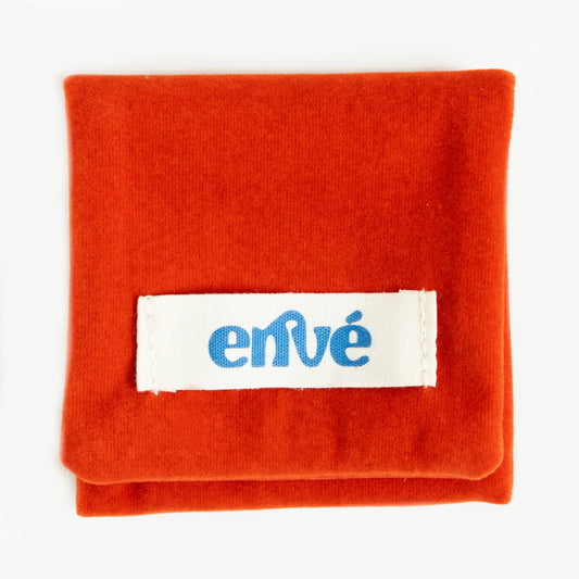 Red velvet magnet jewelry pouch