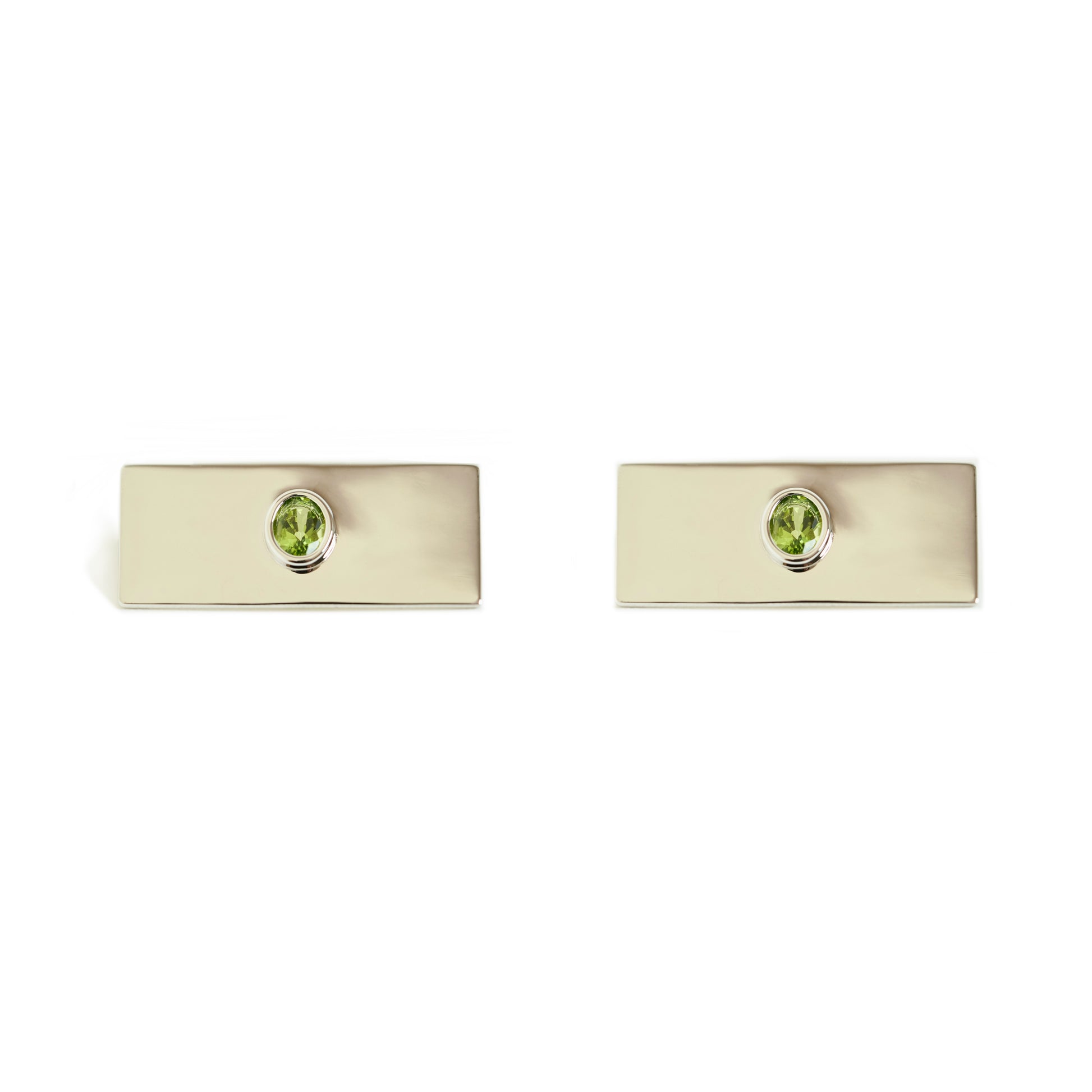 Envé bleu - Rectangle sterling silver stud earrings with a green peridot oval gemstone - modern geometric jewelry for women